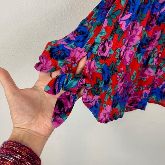 NWT Band of Gypsies Ruffle Side Tie Bright Floral Romper Medium - Picture 4 of 10